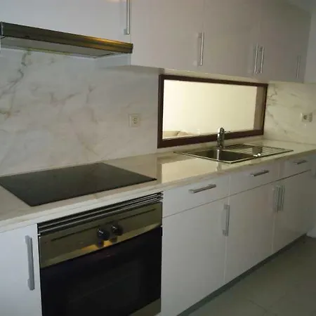 Lindens House Отель 3*